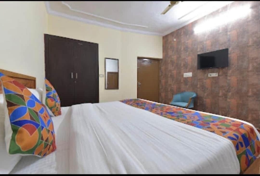 Hotel Collection O Rajwada Palace 3*